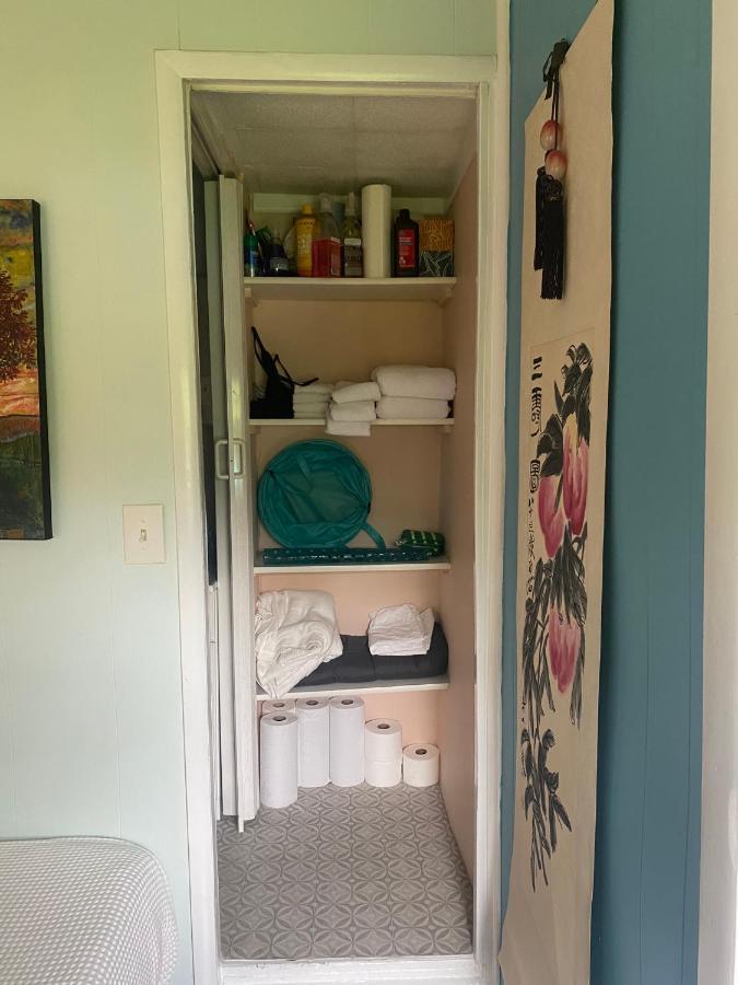 Boho-Chic Studio - Unit 1 Bloomington Buitenkant foto